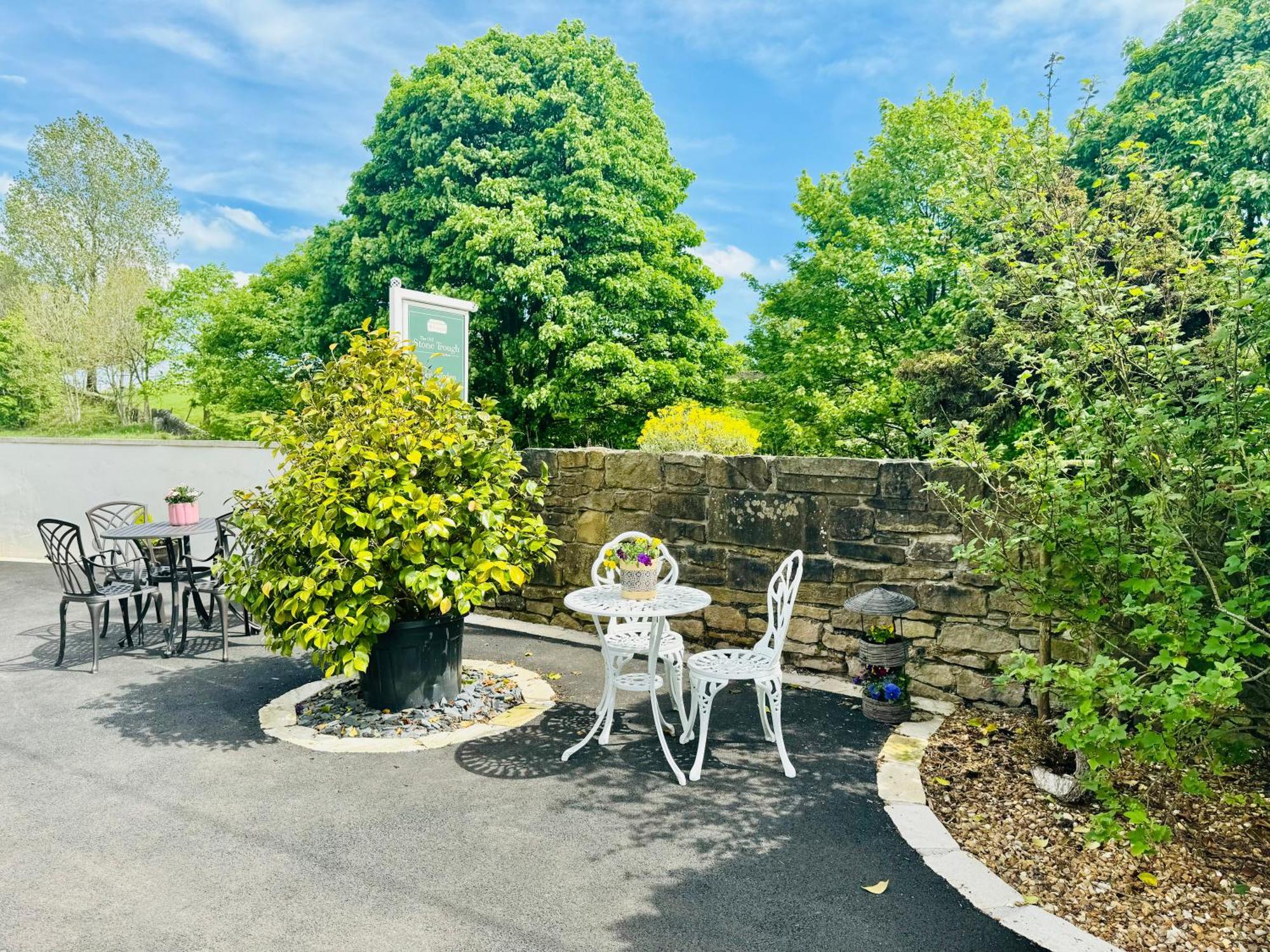 The Old Stone Trough Country Hotel Kelbrook Exterior foto